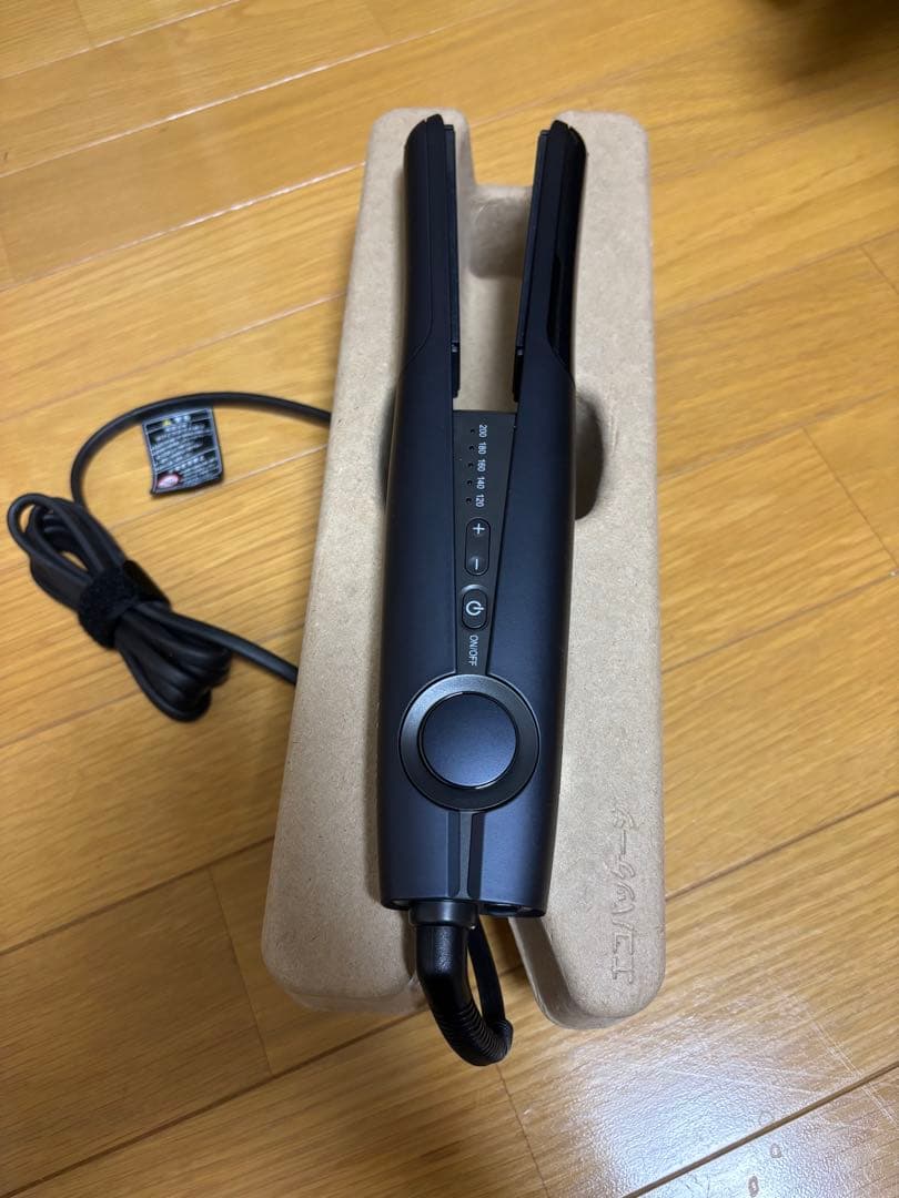 シャープ　ストレートヘアアイロン　 IB-S8000-B プラズマクラスター