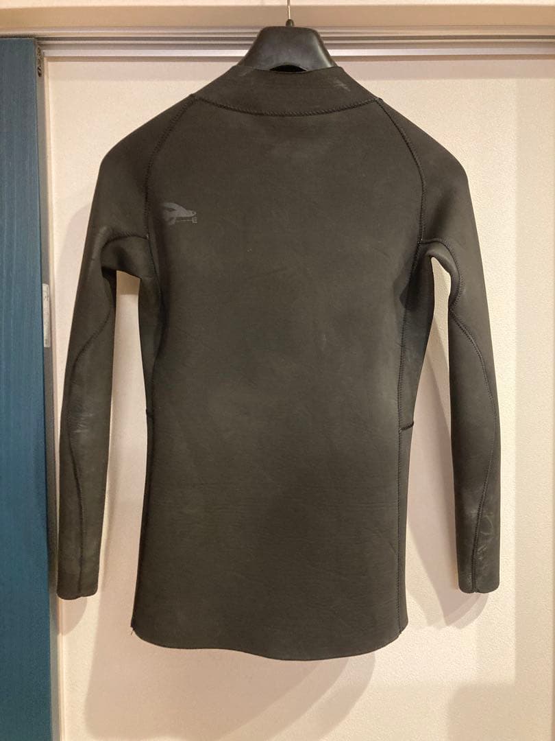 （See The Sun. ）patagonia タッパー Mサイズ