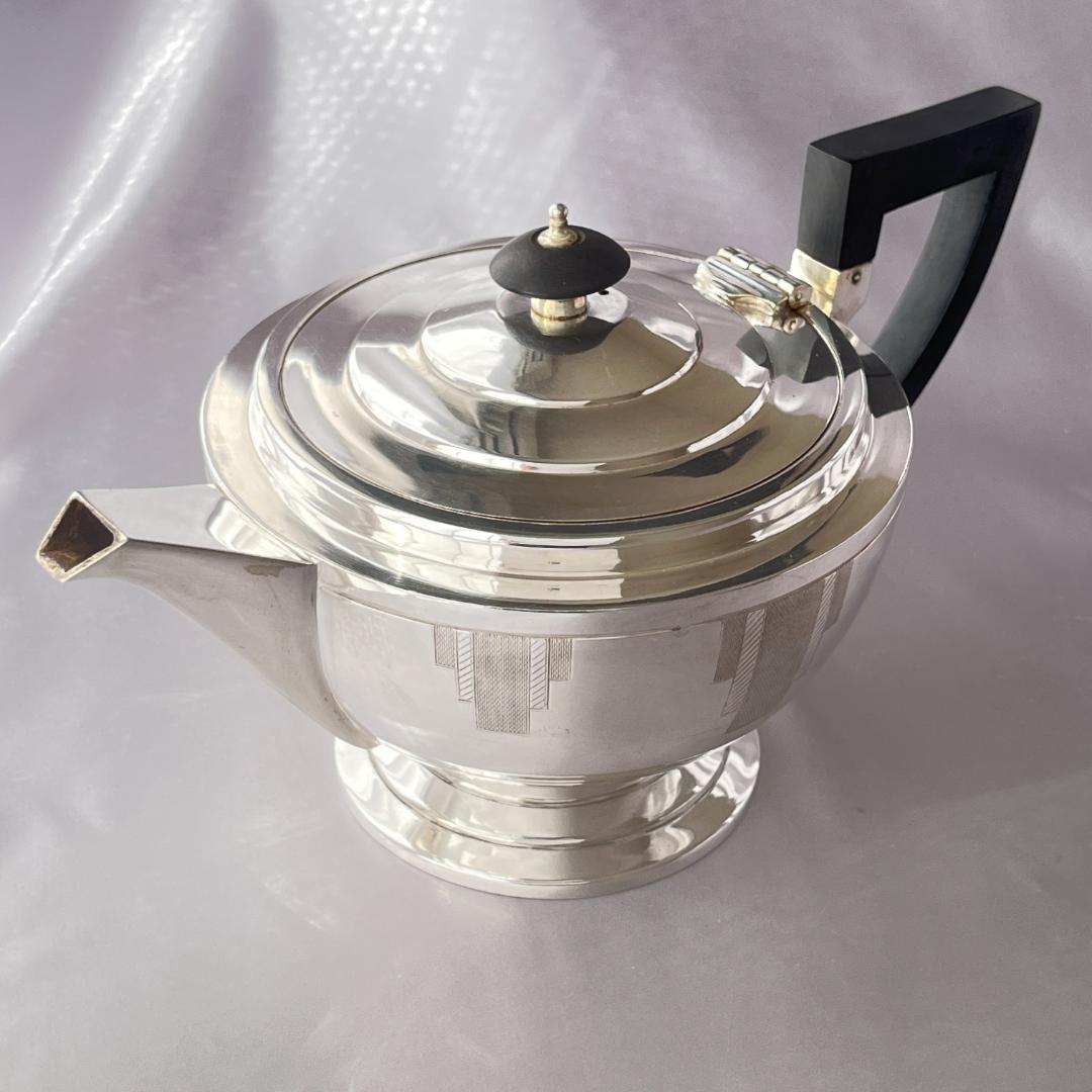 【Walker & Hall】 アールデコのティーサービス 4点