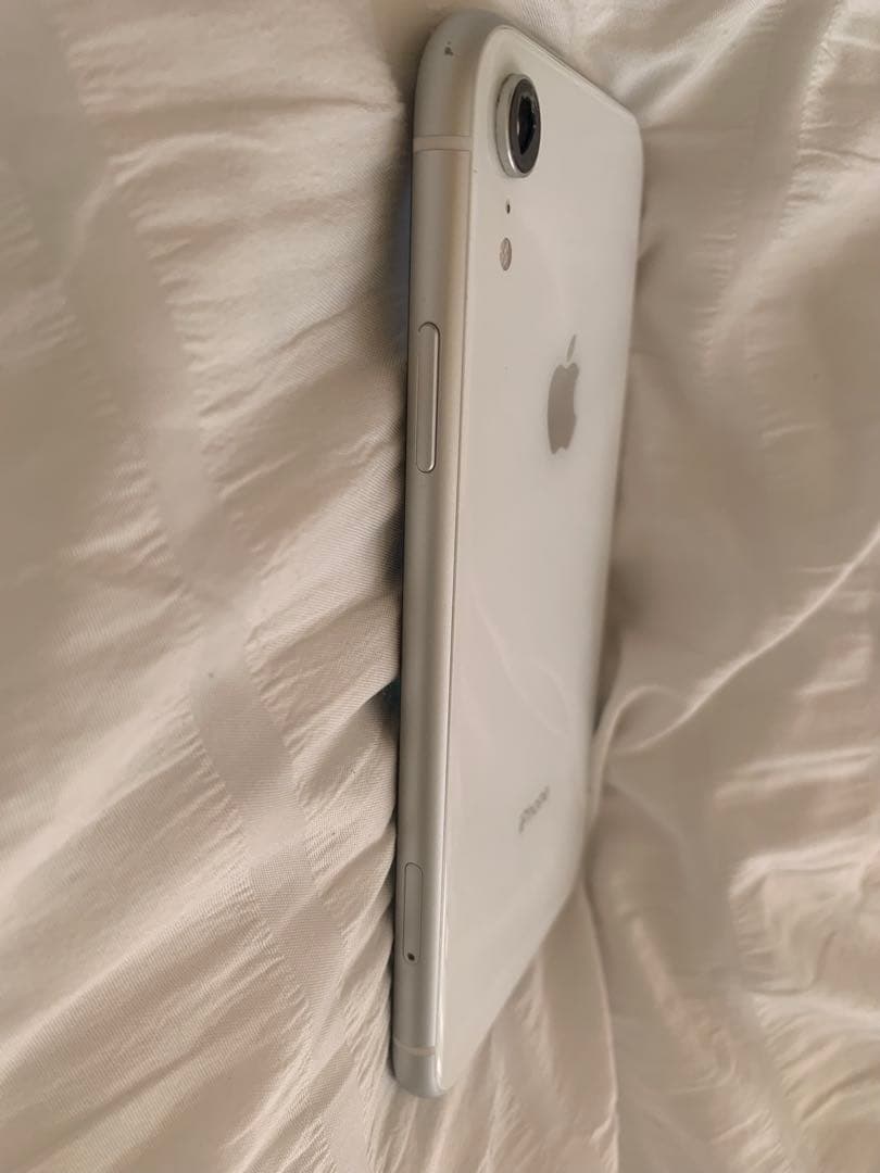 Apple iPhone XR ホワイト 本体　ジャンク⭐︎