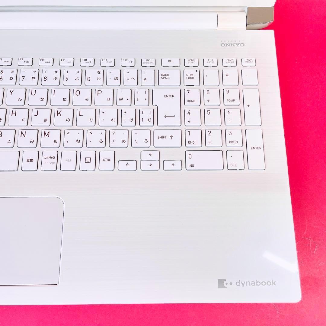 Corei7✨️ブルーレイ✨️薄型ノートパソコン可愛い白！高性能16GBカメラSSD