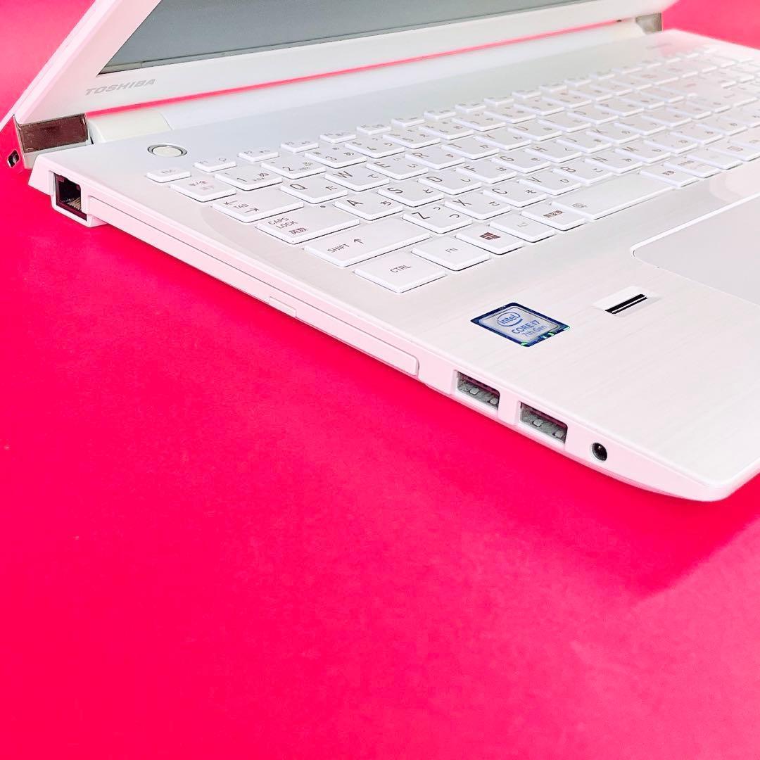 Corei7✨️ブルーレイ✨️薄型ノートパソコン可愛い白！高性能16GBカメラSSD