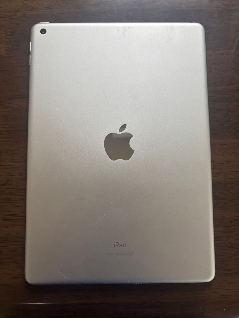 iPad 第9世代 64GB Wi-Fiモデル シルバー