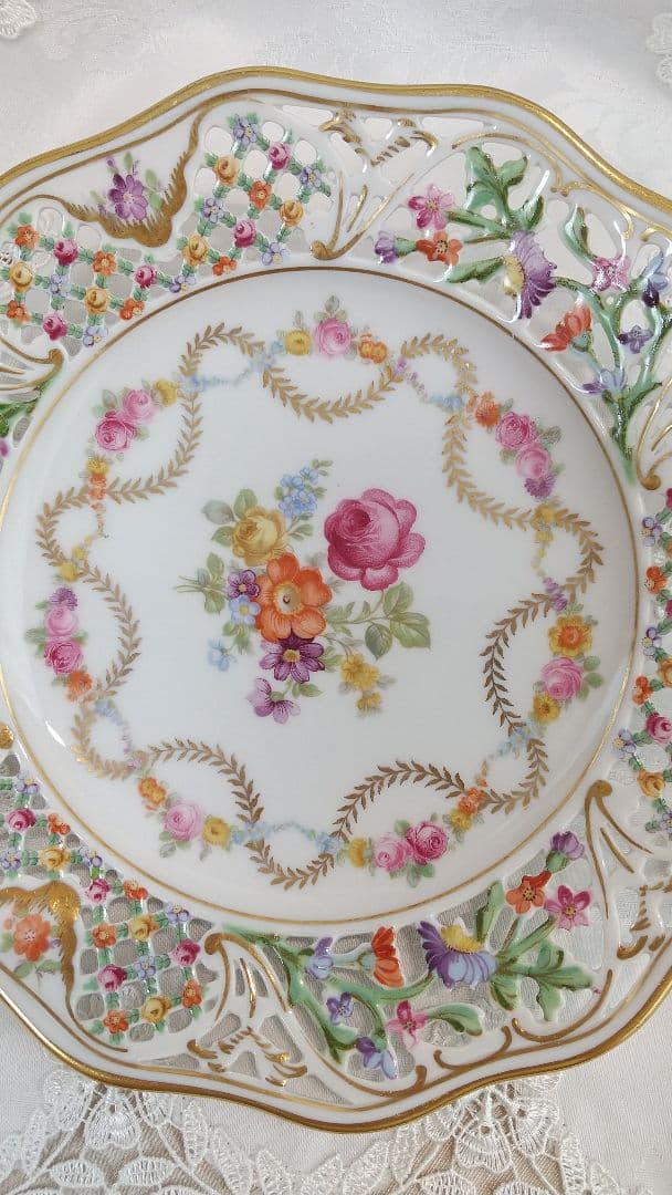 シューマンババリア ドレスデン ガーランド ピアスプレート