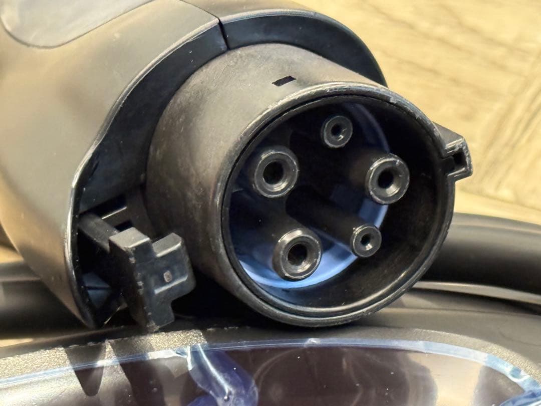 メルセデスベンツ純正EV PHEV 普通充電ケーブル