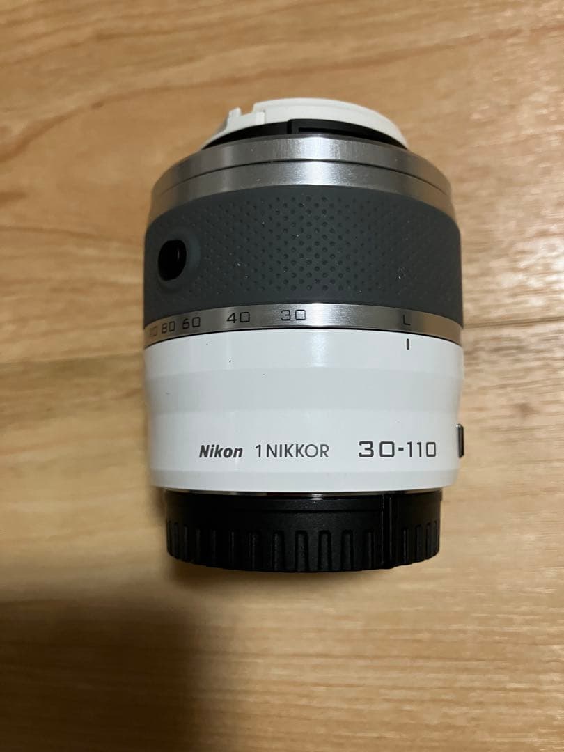 Nikon 1 J1 ミラーレスカメラセット　美品