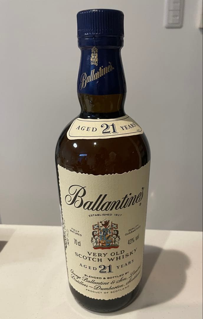 Ballantine's 21年 スコッチウイスキー 700ml缶入り