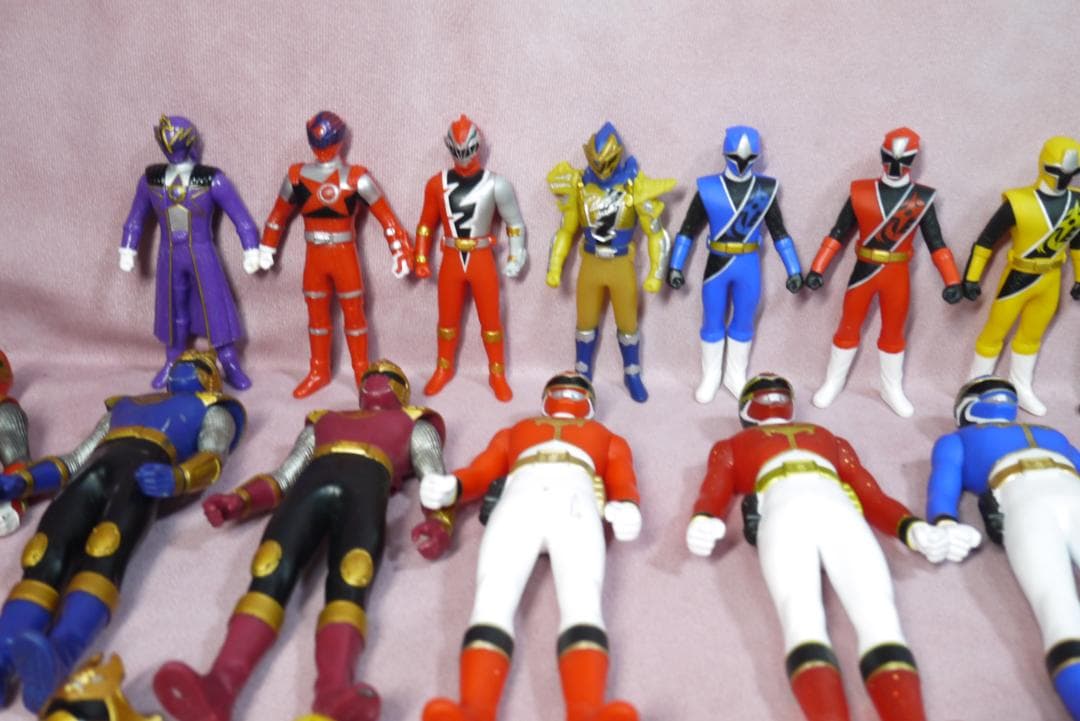 スーパー戦隊シリーズ　ソフビヒーロー　など　67体