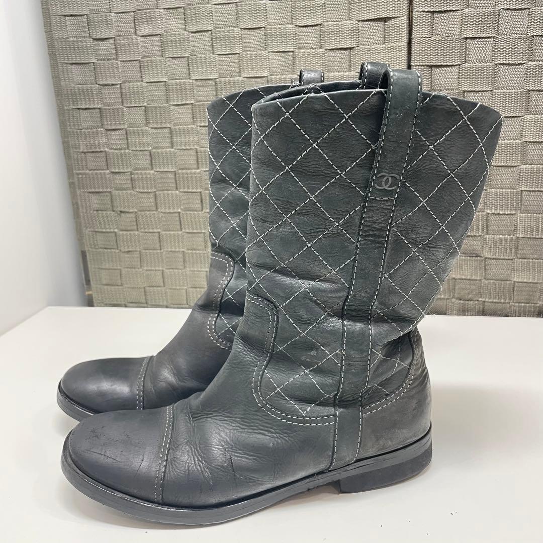 な*な様 CHANEL マトラッセ レザー ロングブーツ キルティングデザイン