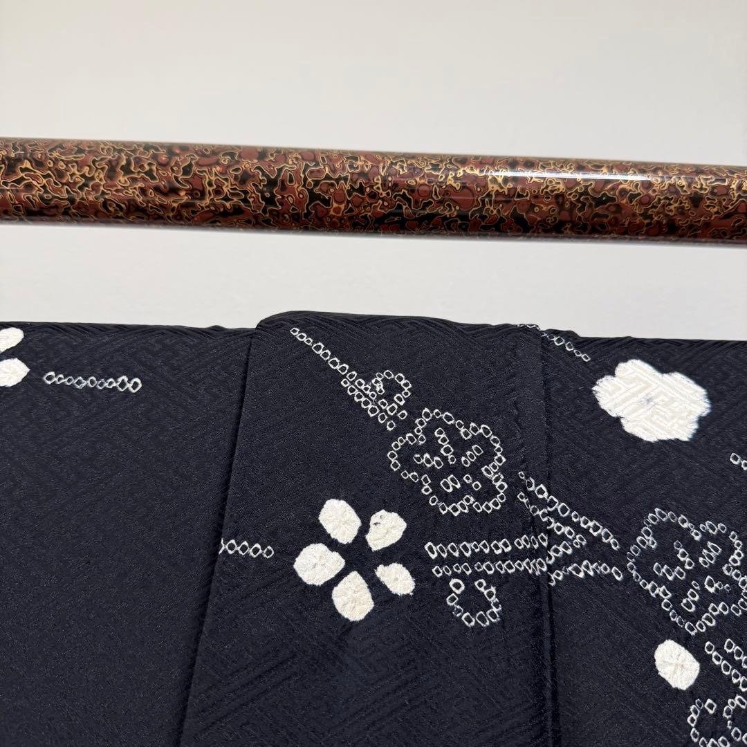 超美品　正絹　袷　現代　絞り　広襟　訪問着　着物　163　黒　シンプル　梅