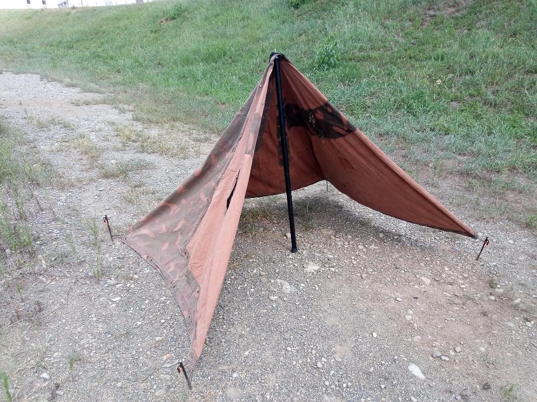 【軍幕】ハンガリー軍　テントシート2枚組　ハリケーン迷彩　希少