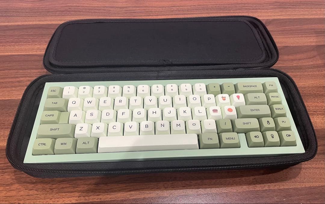 QwertyKeys QK65 R1 GREEN & GOLD メカニカル