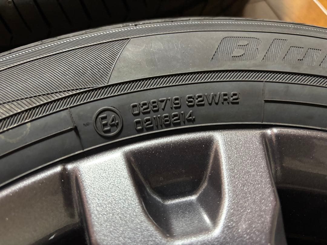 タフト　純正タイヤ・ホイルセット　未使用品