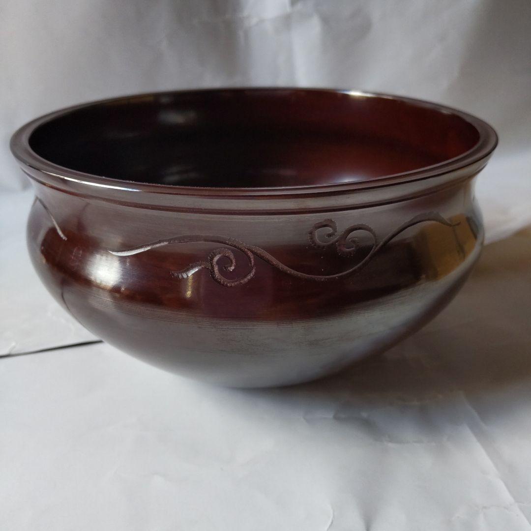 風炉師 鳳泉 作 鵬雲斎好 唐草彫 建水 唐銅製 共箱 茶道具 茶器 美品 です