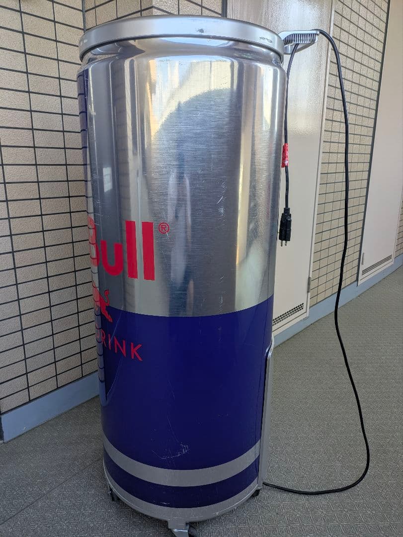 Red Bull 冷蔵庫　キャスター付【非売品】