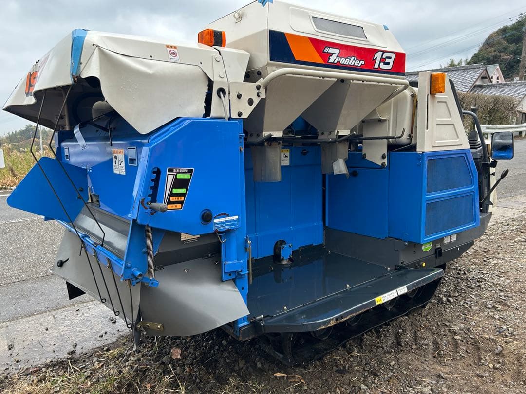 宮崎　イセキ　2条刈り コンバイン 13馬力 こぎ深さ自動ディーゼル　 動画あり