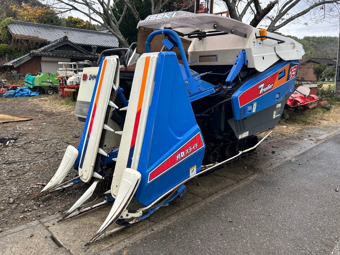 宮崎　イセキ　2条刈り コンバイン 13馬力 こぎ深さ自動ディーゼル　 動画あり