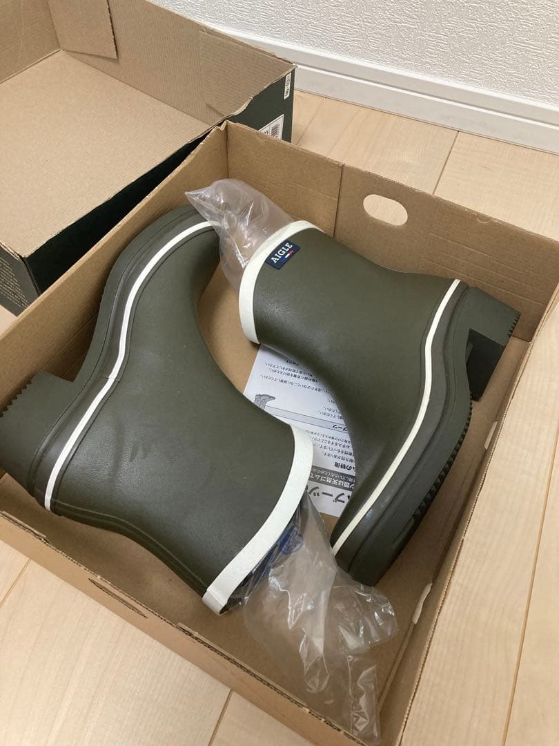 【新品】AIGLEエーグル天然/ラバーブーツ/レディース23cm【入手困難品】