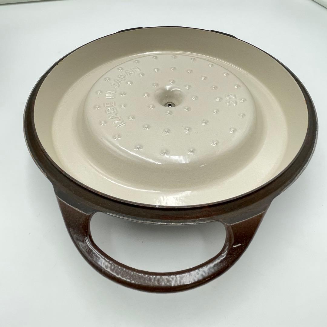 美品　VERMICULAR オーブンポットラウンド22cm パールブラウン