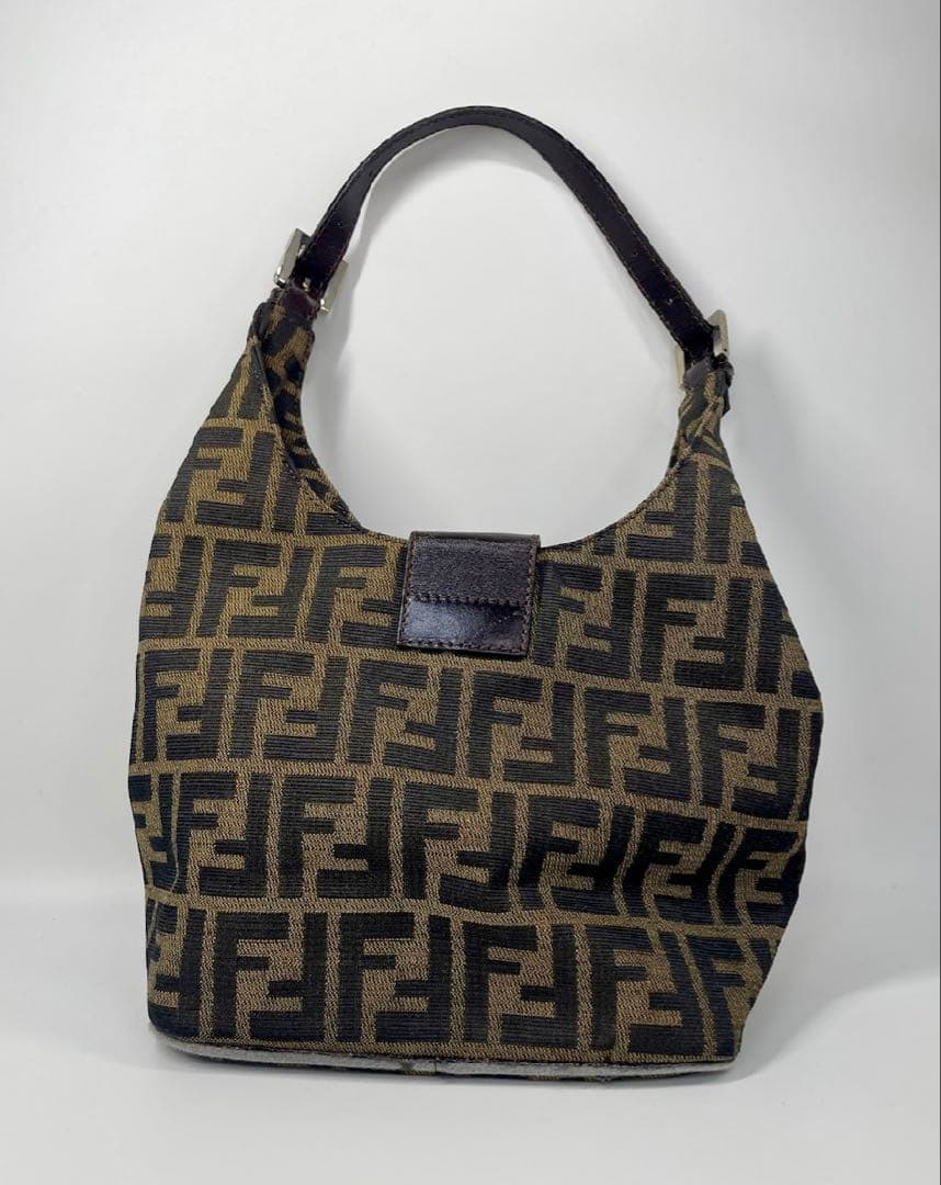 【FENDI/フェンディ】ズッカ柄 マンマバケット ショルダーバッグ