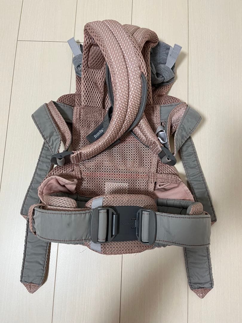 再❗️値引き⚑︎⚐︎BABYBJÖRN ハーモニー 抱っこひも