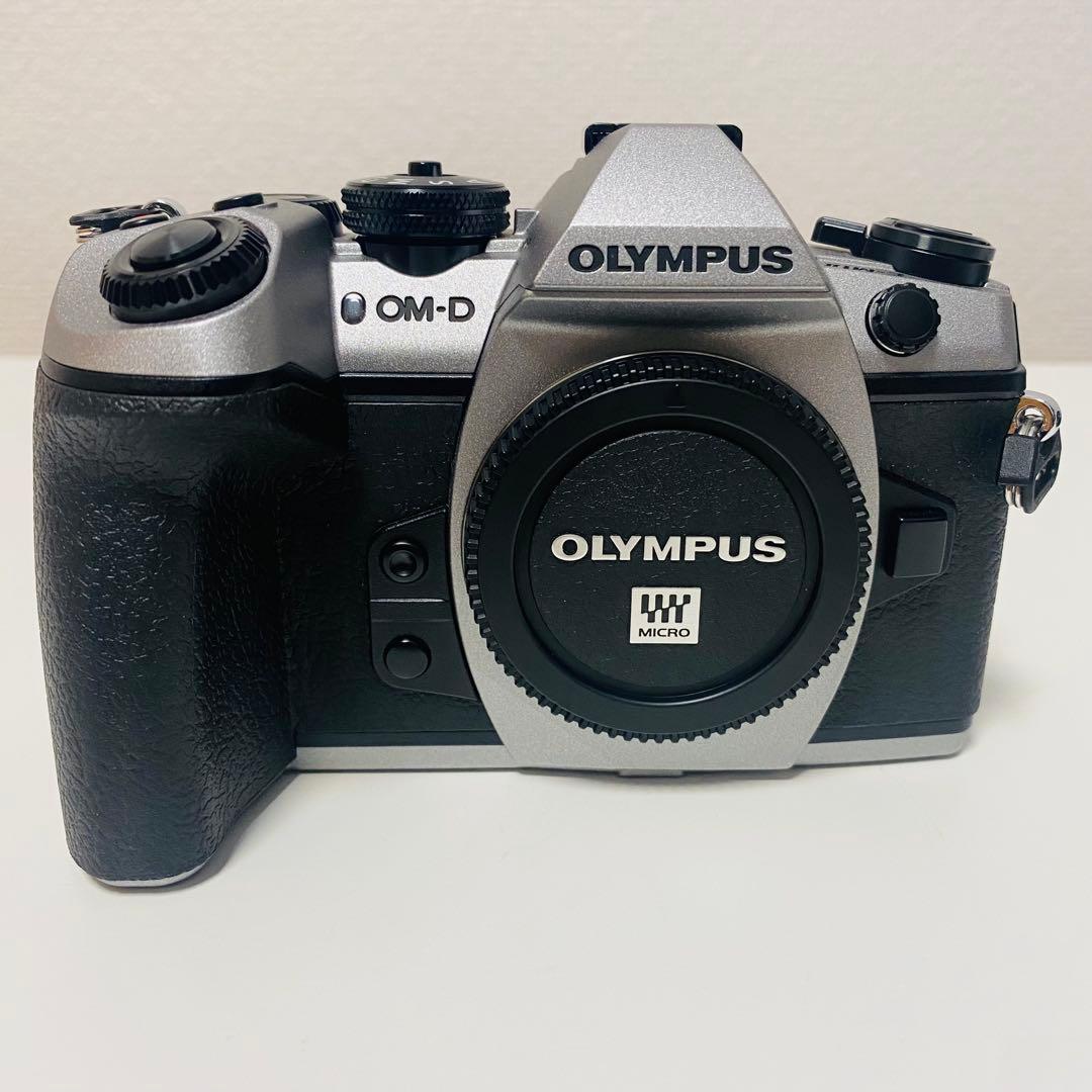 OLYMPUS OM-D E-M1 Mark II ボディシルバー
