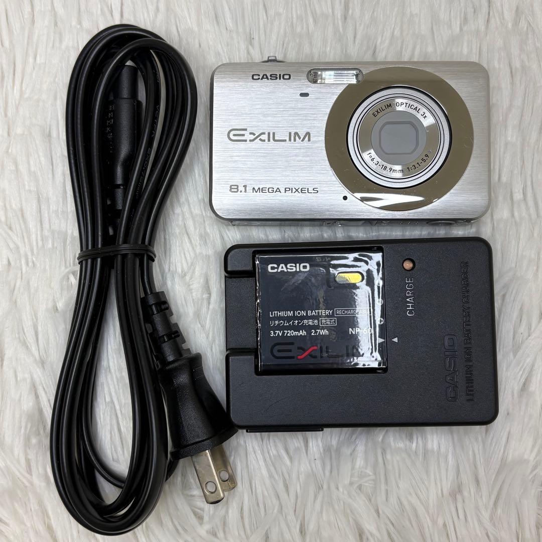 美品　CASIO エクシリム　EX-Z80 充電器 シルバー　コンデジ　動作品