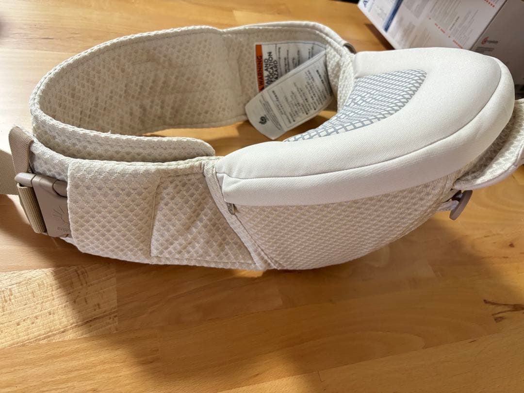 【美品】箱ありErgobaby Alta ヒップシート抱っこ紐 プレゼントあり