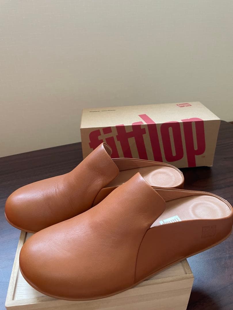 ぺ*け様 【新品未使用】fitflop サボ　レザー　ブラウン　US6 23cm