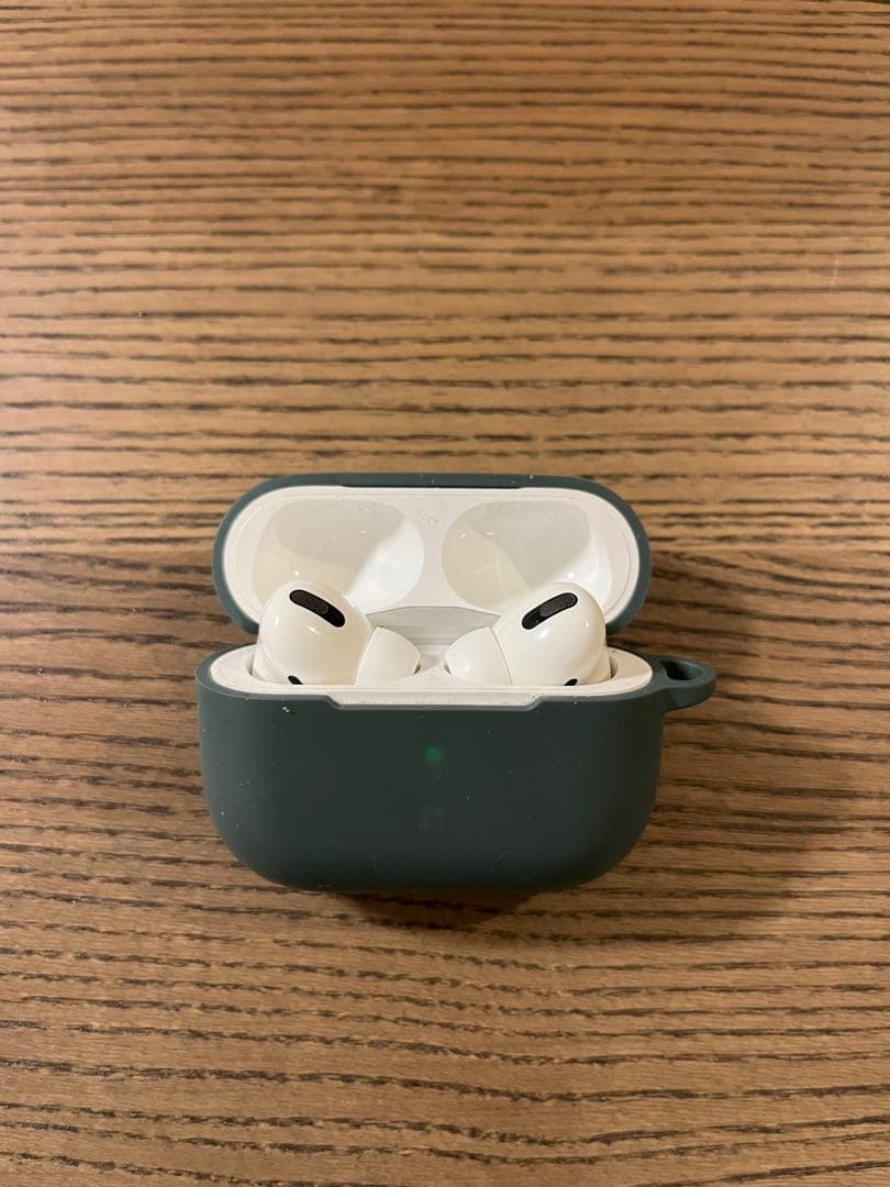 AirPods Pro グリーンケース付き