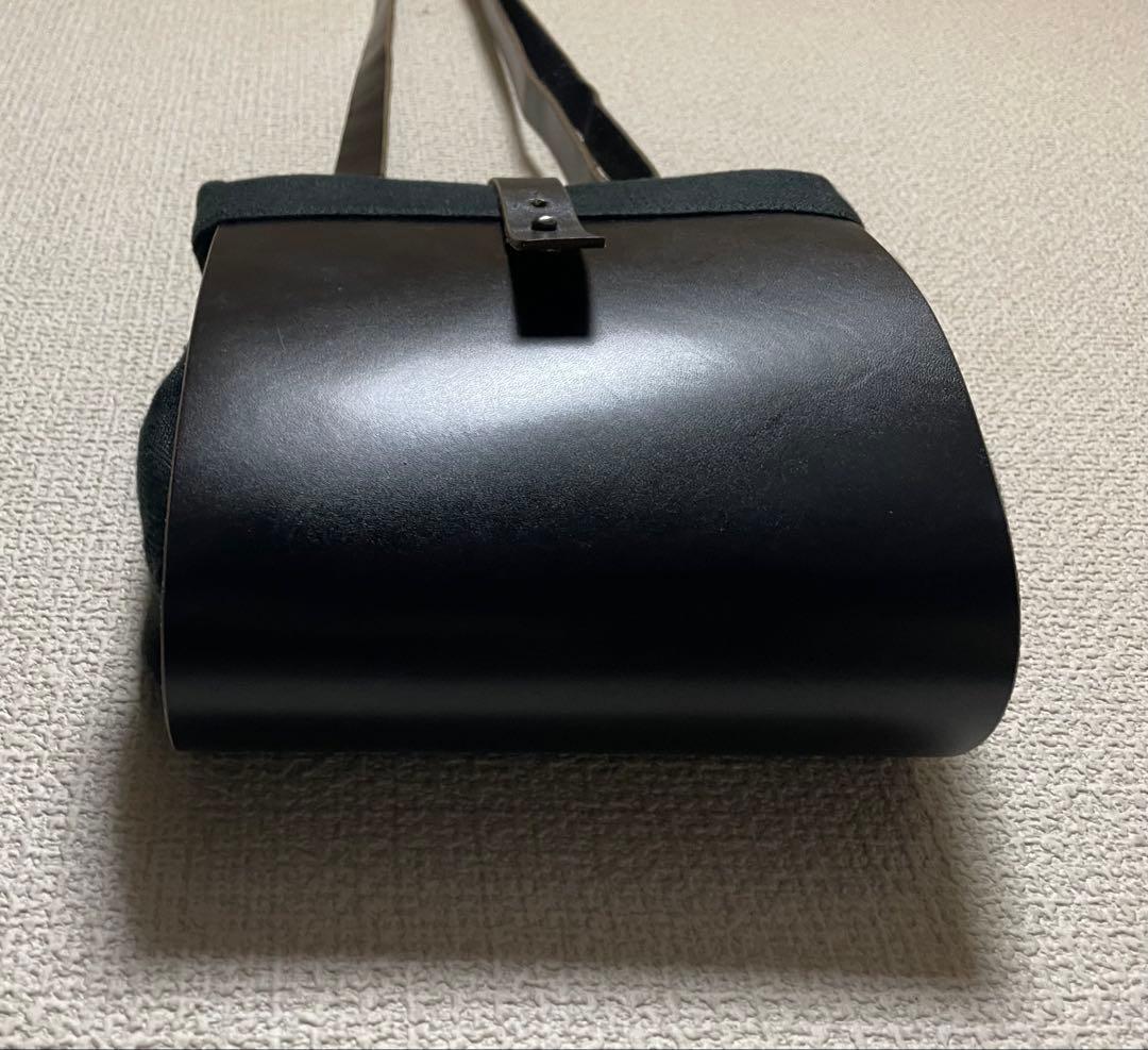 y's ワイズヨウジヤマモト　レザーブラックショルダーバッグ