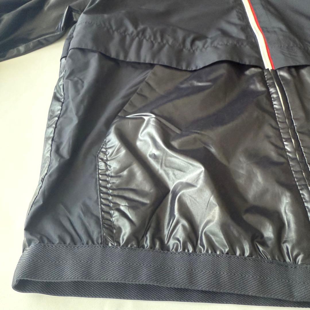 【子供服】MONCLER フード付きジャケット ネイビー130cm