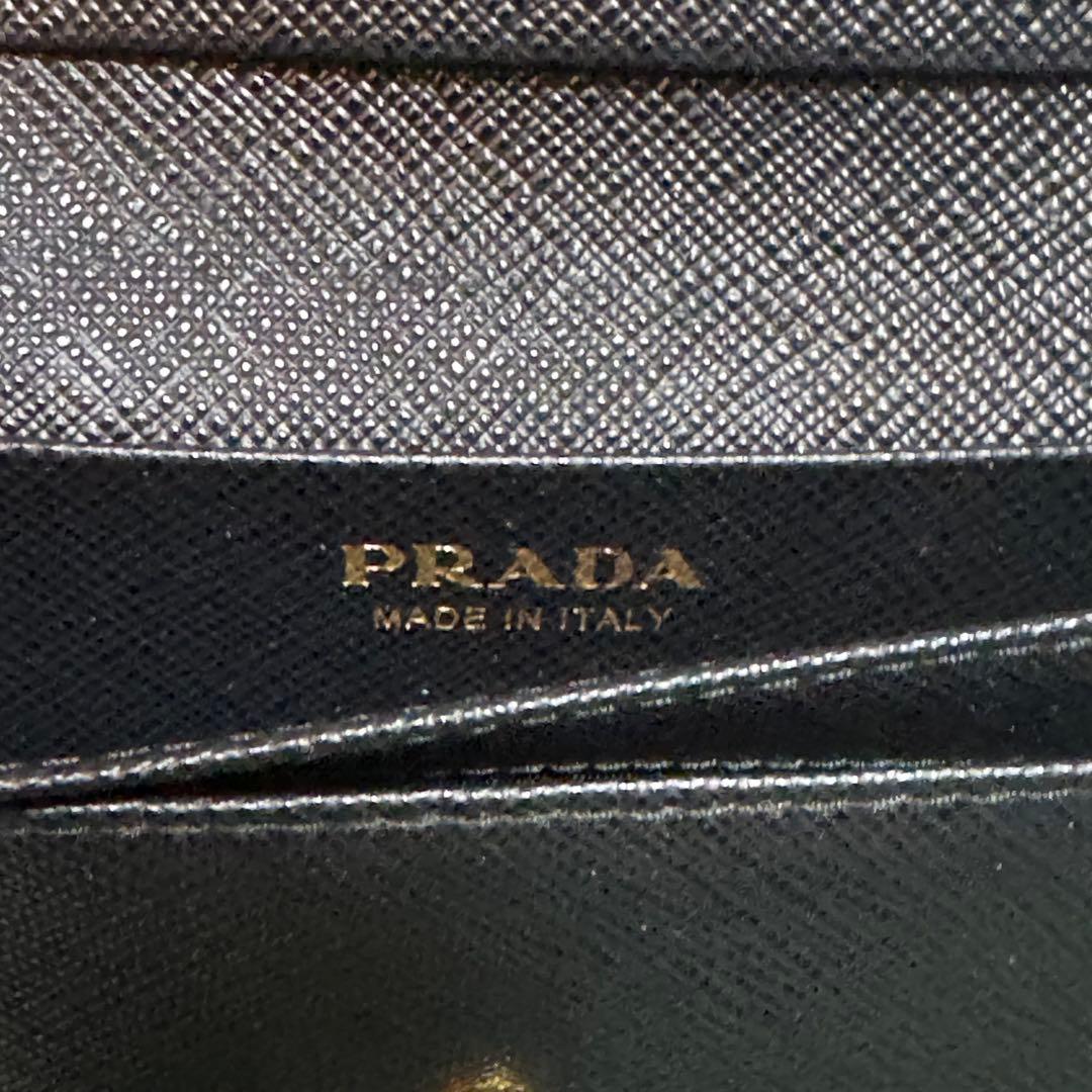 PRADA ブラックレザー 名刺入れ 箱付き