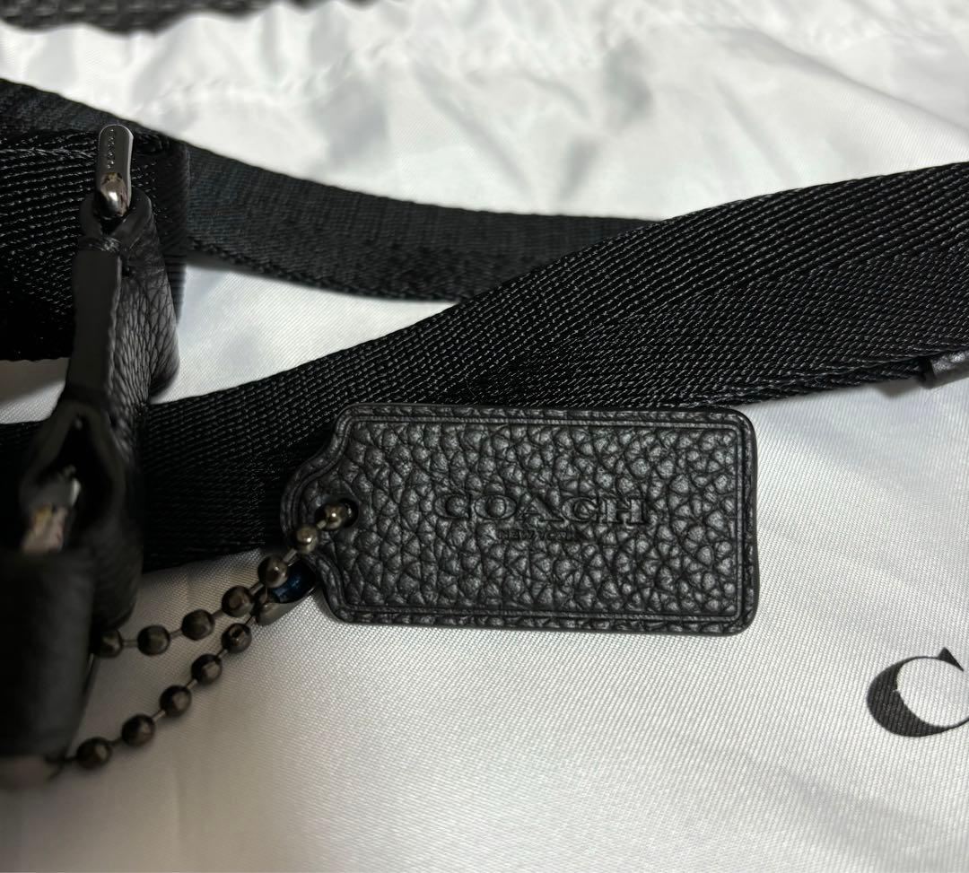コーチ　レキシー　ボディバッグ