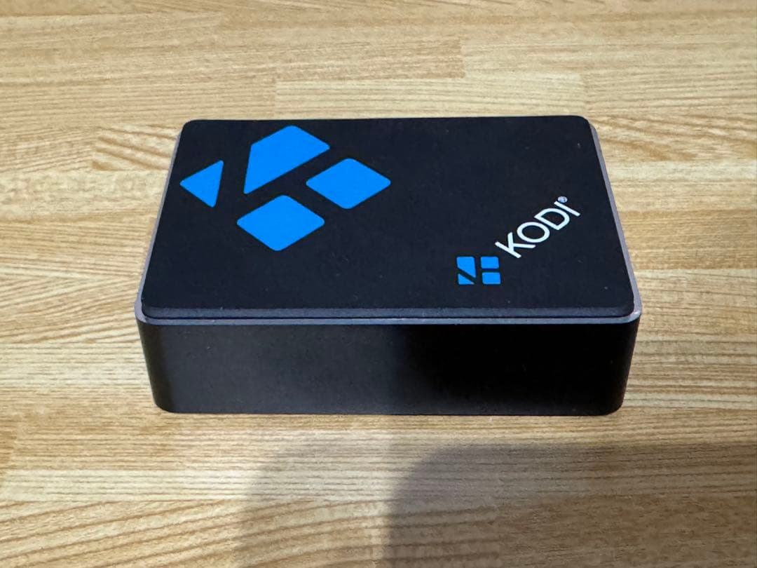 Raspberry Pi3 ModelB+ FLIRC KODIケース 電源付き