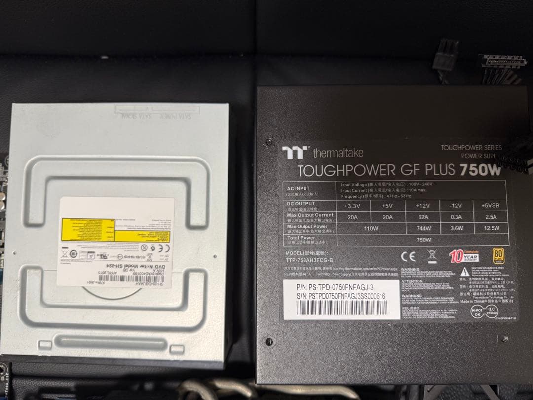 Core i7 3770K+ASUS P8Z77V+750W電源+GTX660等