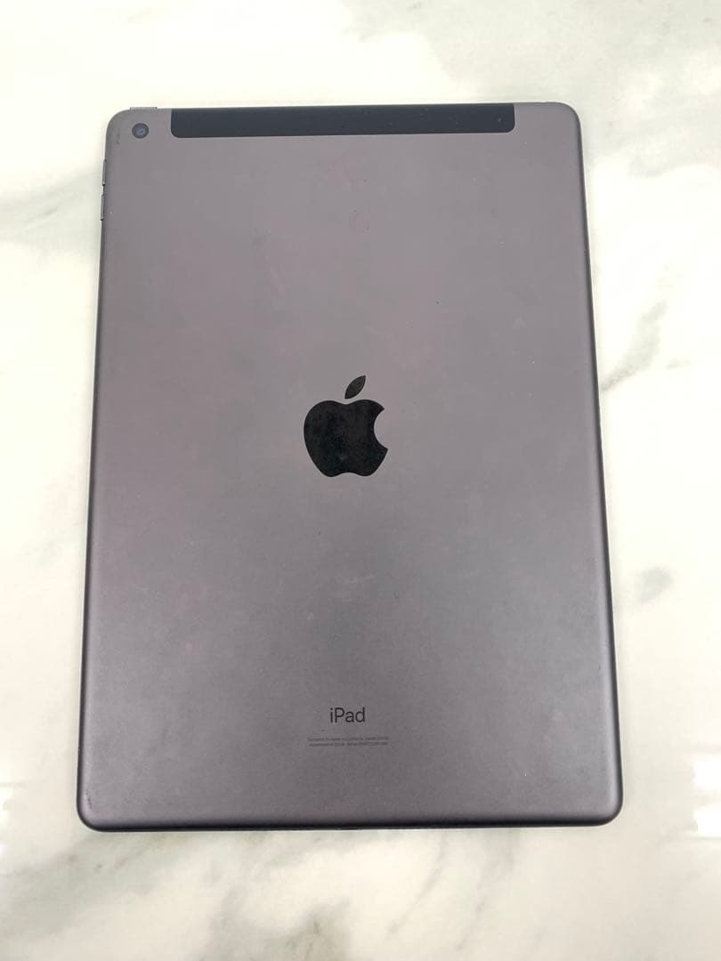 ＋ Apple iPad スペースグレー 第8世代