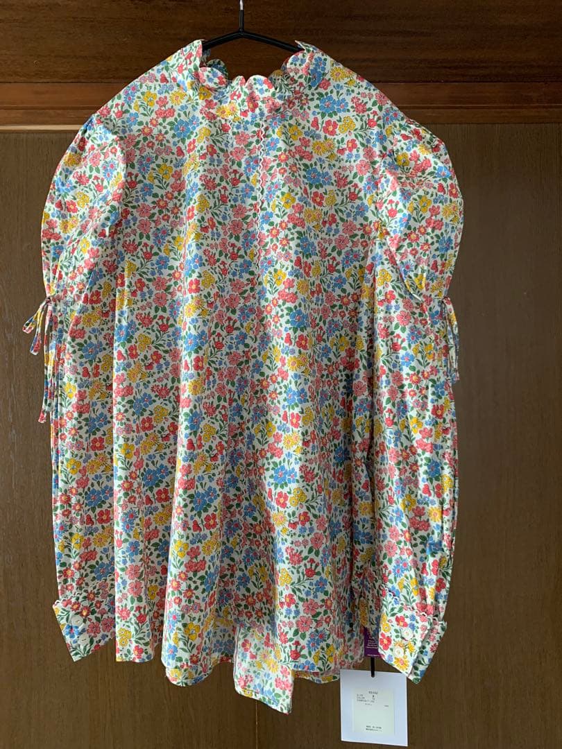 SEVEN TEN リバティプリントスカラップブラウス