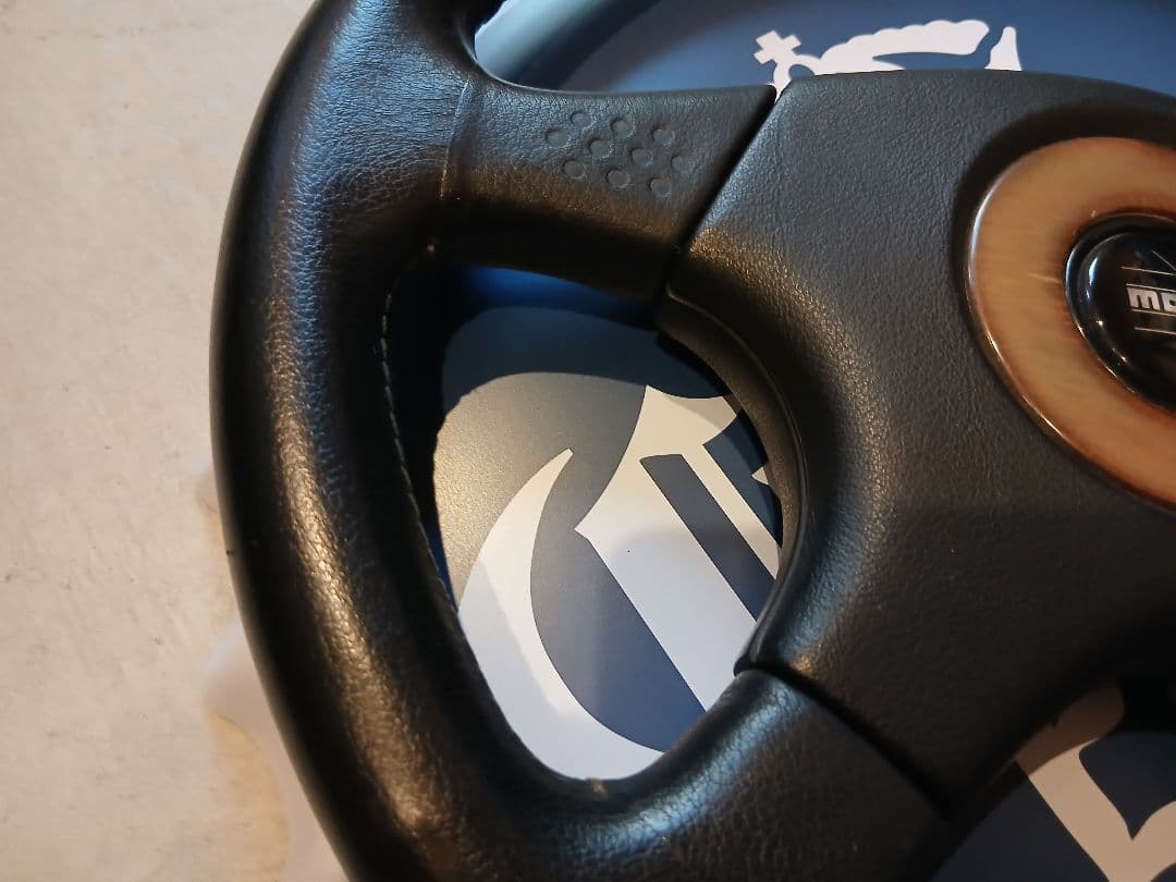 momo ステアリング　オリンピックⅢ　美品当時物