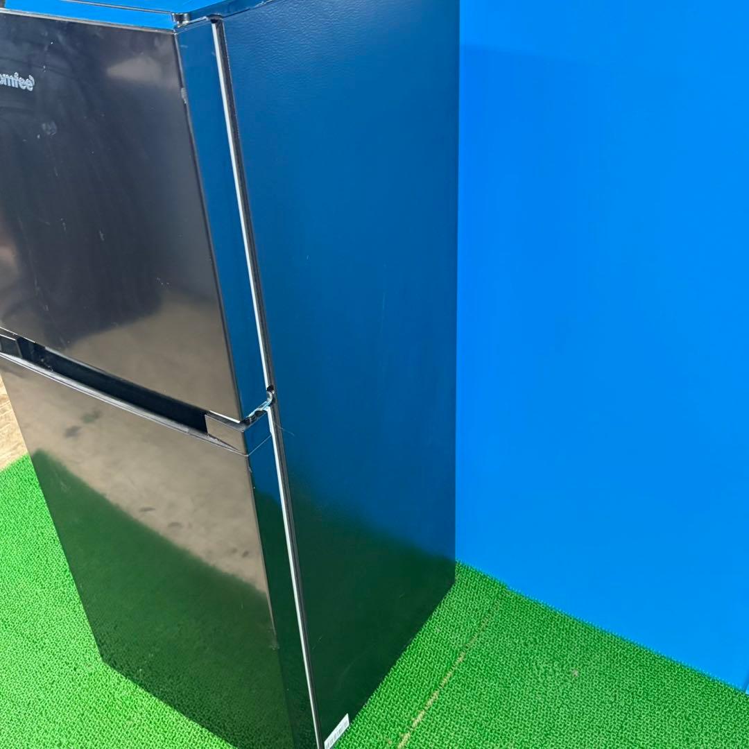 740 最新2025年製　一人暮らし用　冷蔵庫　100L強　小型　右開き　2ドア