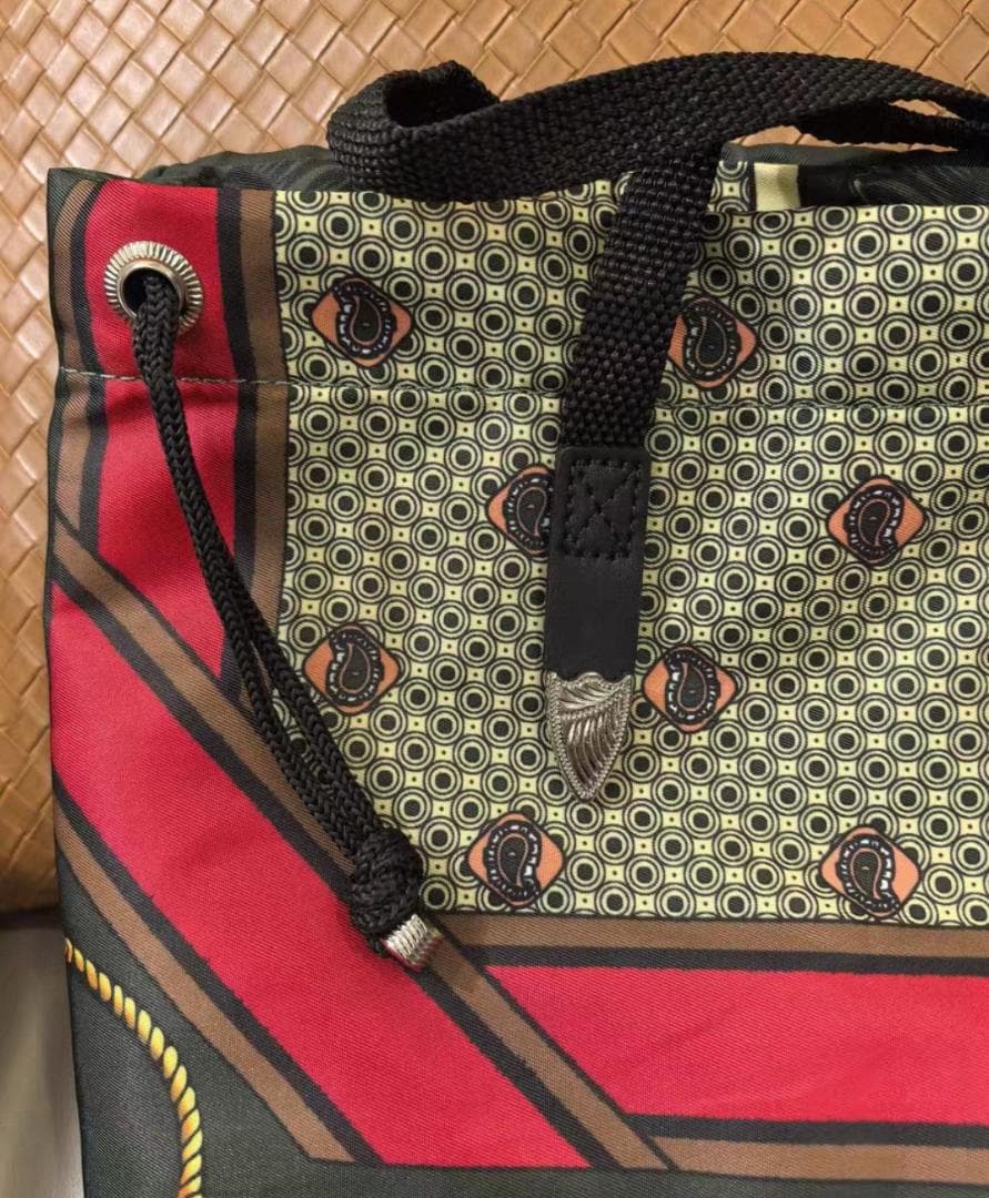 バッグ TOGA TOO PRINT DRAWSTRING BAG