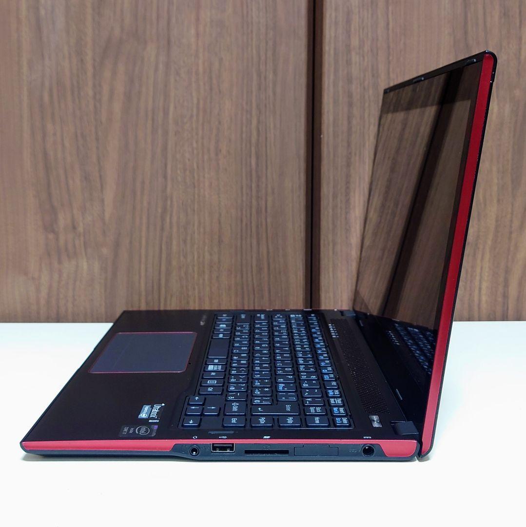 FUJITSU LIFEBOOK Corei7 メモリ8GB SSD256GB