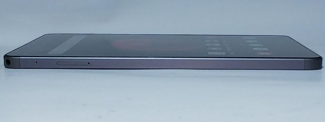 ALLDOCUBE KIZPAD PRO　8.4型キッズタブレット　4G LTE