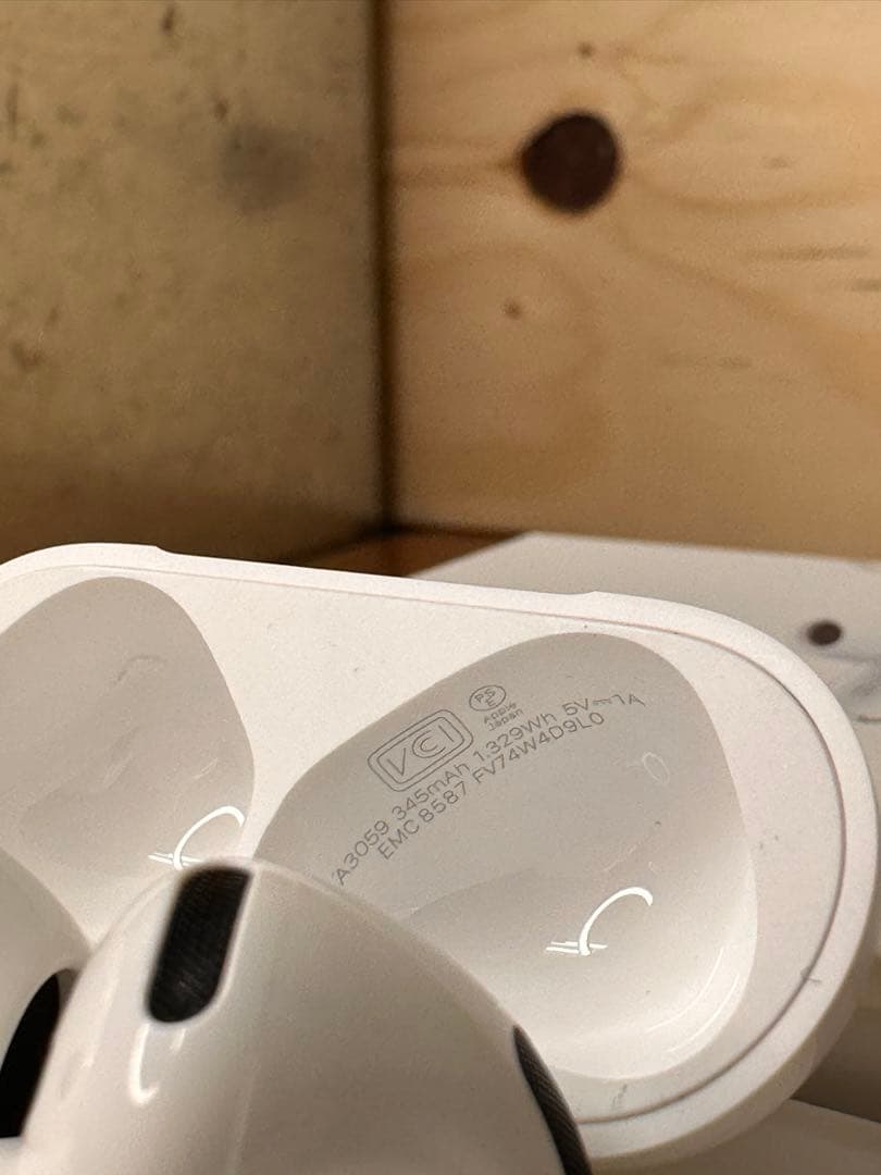 【正規品】AirPods 4 ANC搭載モデル MXP93J/A 4D9L0