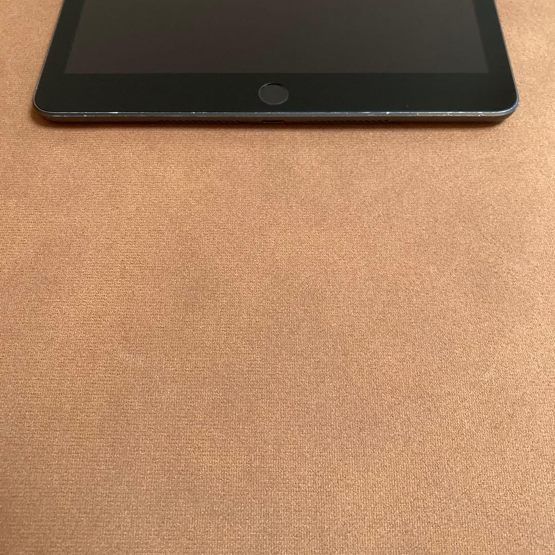 3291【早い者勝ち】iPad7 第7世代 32GB WIFIモデル☆