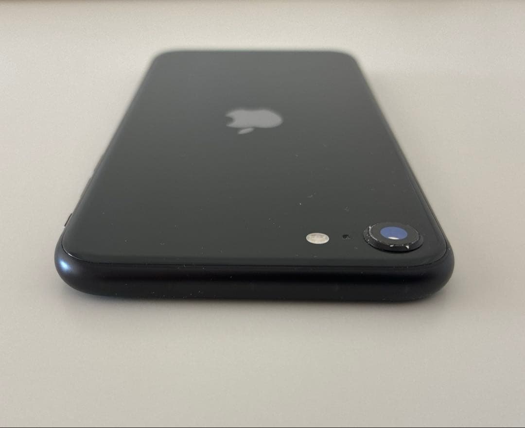 Apple iPhone SE2 (第2世代) ブラック 64GB SIMフリー