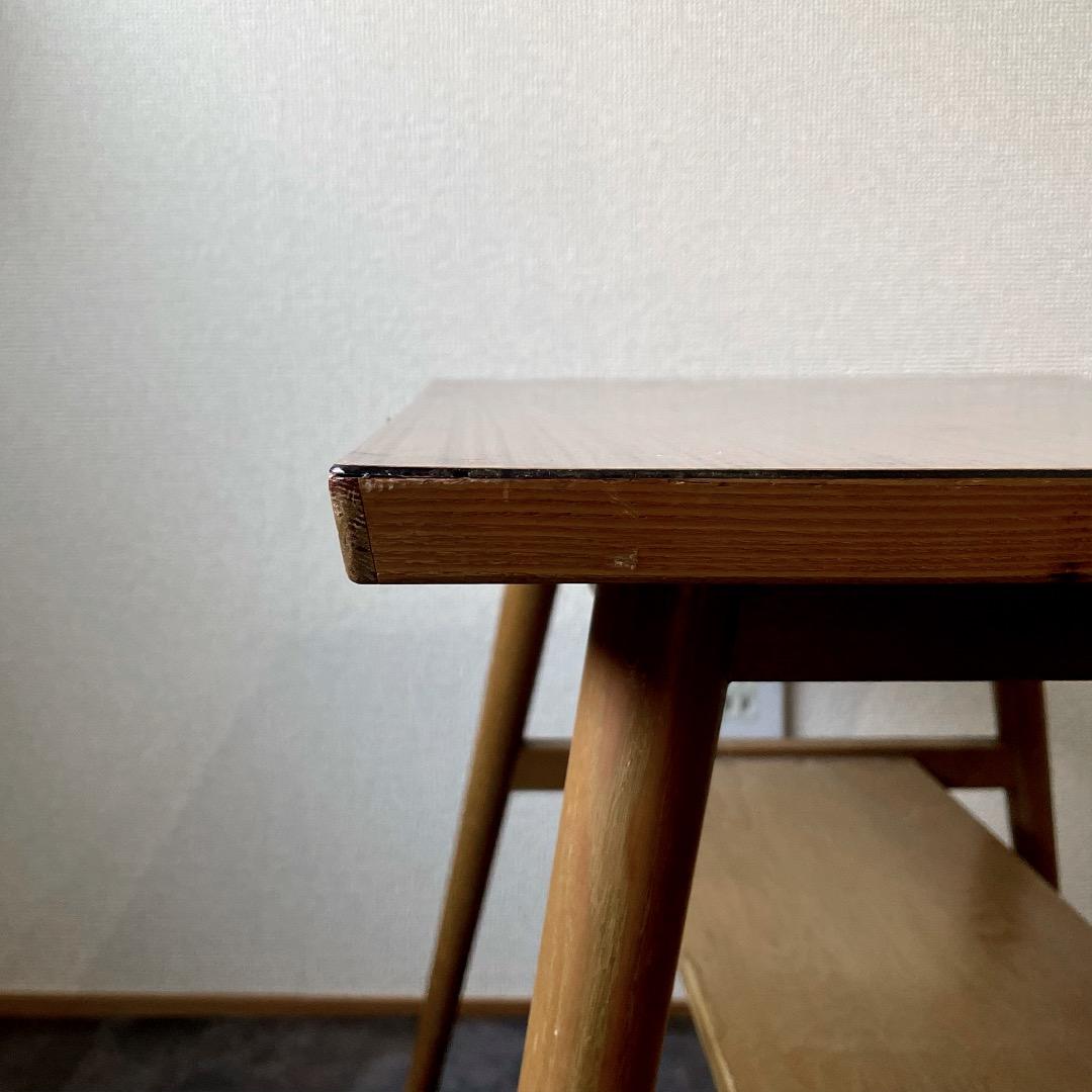 レトロ家具　昔懐かしい風合いのセンターテーブル ローテーブル 飾り台