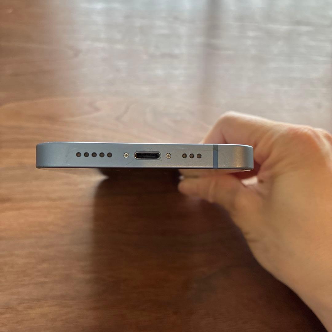 iPhone 14 ブルー