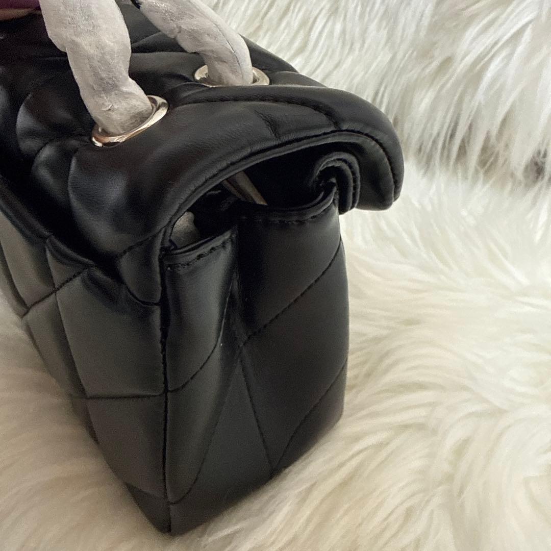 COACH ブラック ショルダーバッグ キルティング