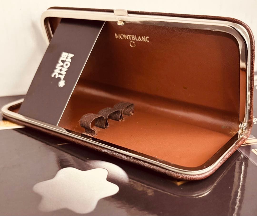 ⭐️レアで貴重❗️かなり稀少なヴィンテージCLASSICペンポーチ3本差⭐️モンブラン